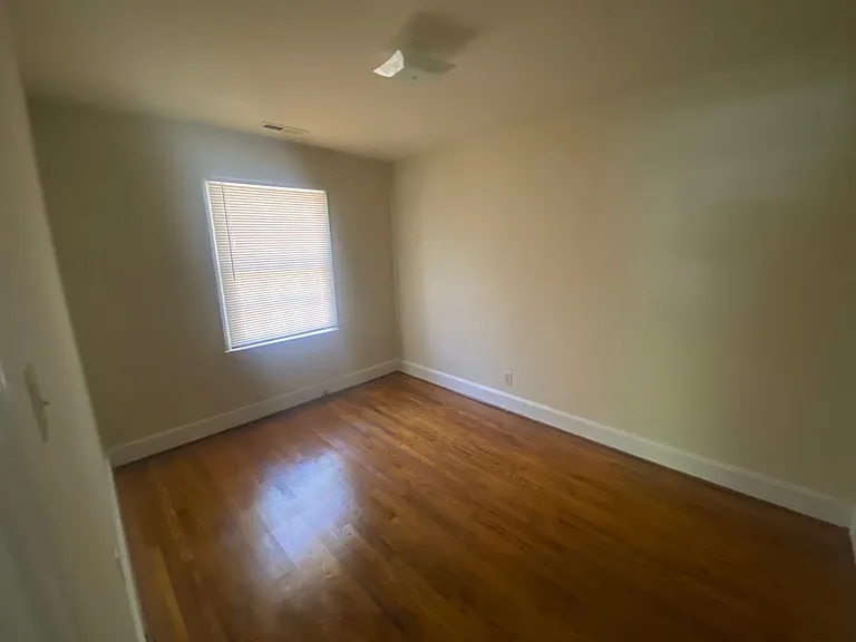 2600 Spring Garden St — Photo 4