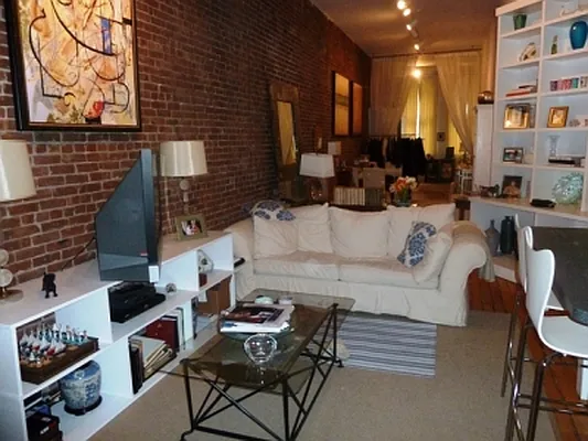 Rented by Citi Habitats | media 11