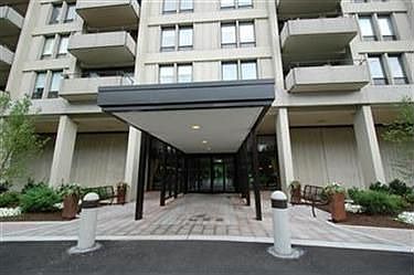 1st image of 1 Lake Shore Blvd Suite 612