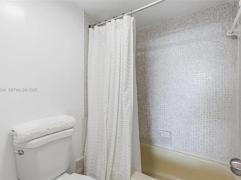 1351 NE Miami Gardens Dr #806E — Photo 14
