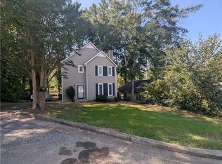 1611 Creek Pond Cv, Decatur, GA 30032