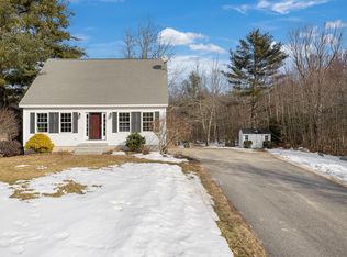 40 Fox Run Rd, Gray, ME 04039