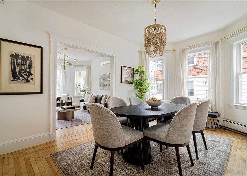 1st image of 7 Farragut Ave #1