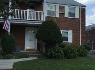 75-7 260th St #A1, Glen Oaks, NY 11004
