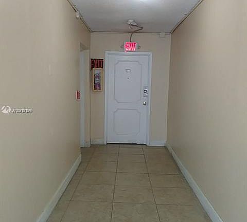 5th image of 13480 NE 6th Ave APT 305