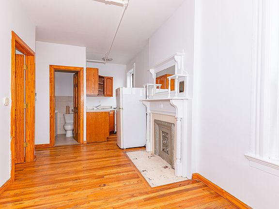 3rd image of 1119 Bergen St APT 5A