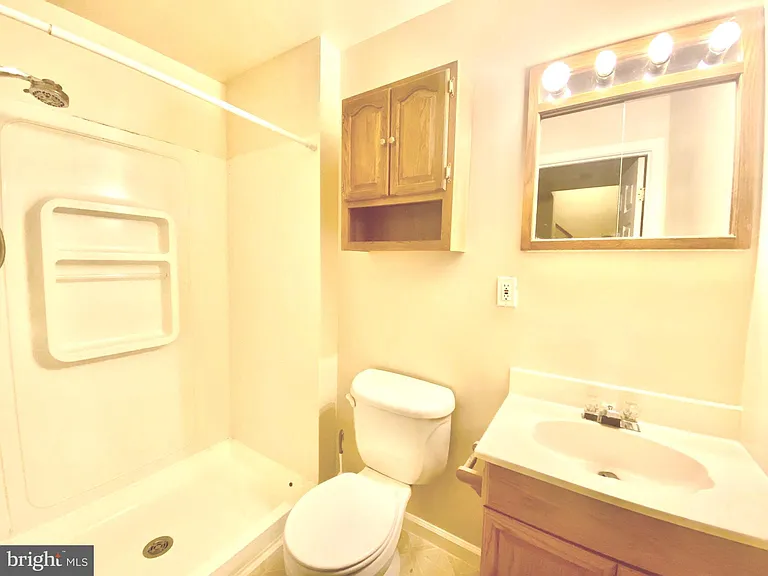 13765 Palmetto Cir — Photo 31