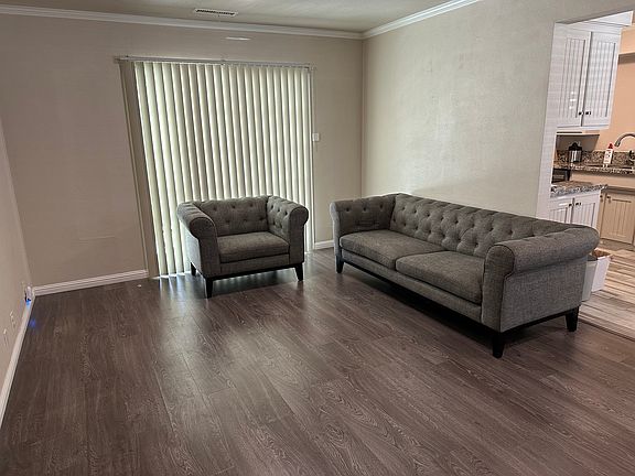 5th image of 9204 Mandale St #1