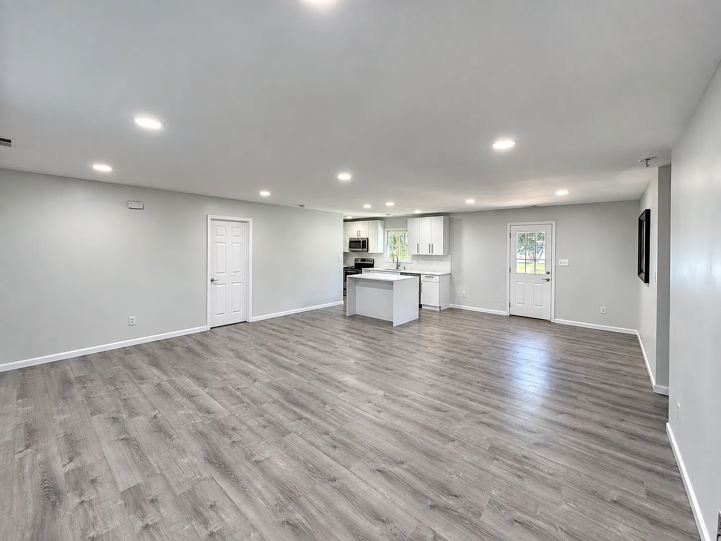 3 bed, 1500 sqft, $3,000 — Photo 4