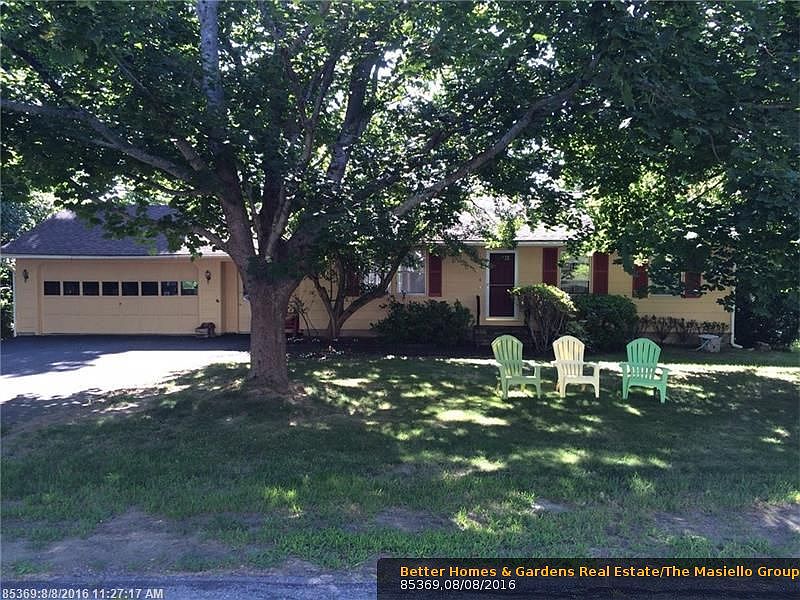 2nd image of 4 Olympic Ave