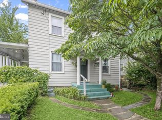 4010 Ingraham St, Hyattsville, MD 20781