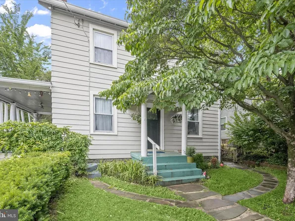 4010 Ingraham St, Hyattsville, MD 20781