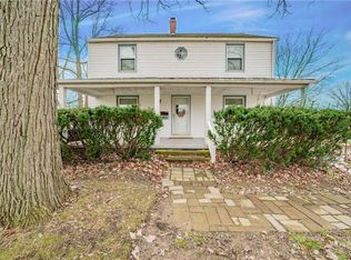 620 Gulf Rd, Elyria, OH 44035