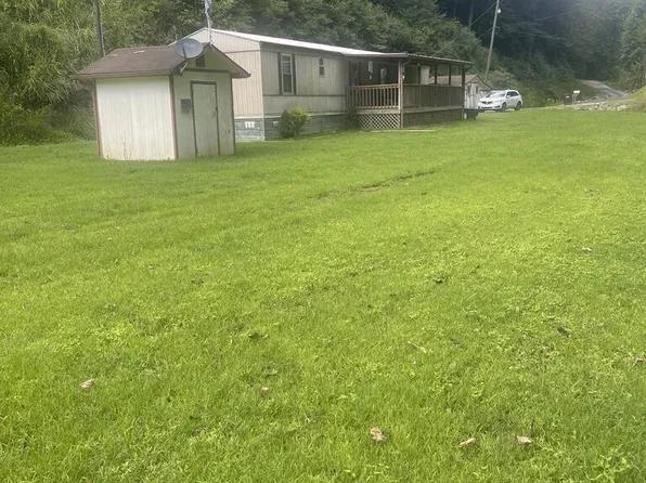 2216 Mallie Rd, Mallie, KY 41836