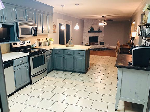 3rd image of 43 Lynwood St