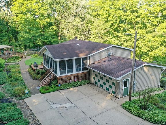 3rd image of 6208 Arrow Rd NW