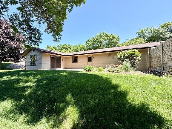 5th image of 1606 Reichert Ave