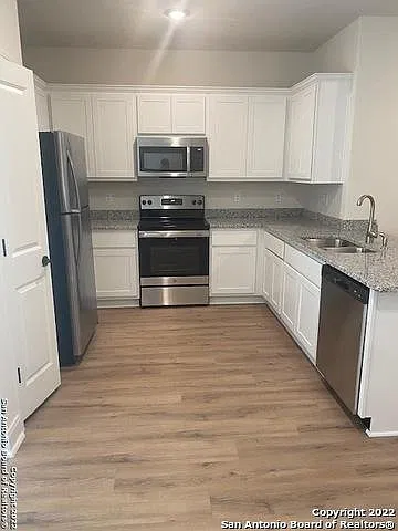 3 bed, 2.5 bath, 1357 sqft, $1,475 — Photo 4