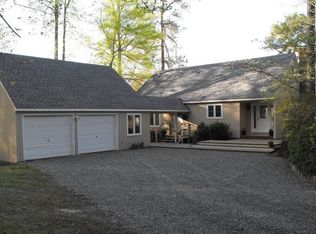 8153 Baileys Wharf Rd, Gloucester, VA 23061