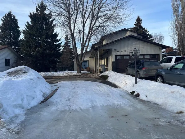 9826 S 75th Ave, Grande Prairie, AB T8V 4W9