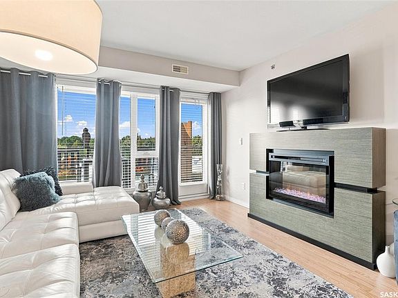 3rd image of UNIT 415-102 Kingsmere PLACE