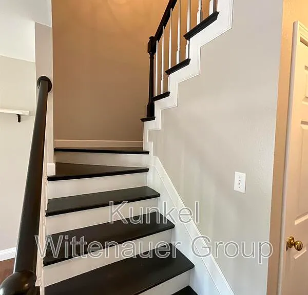 320 Ring Of Kerry Dr — Photo 13