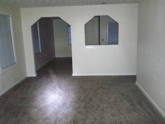 2nd image of 5437 Mays Dr