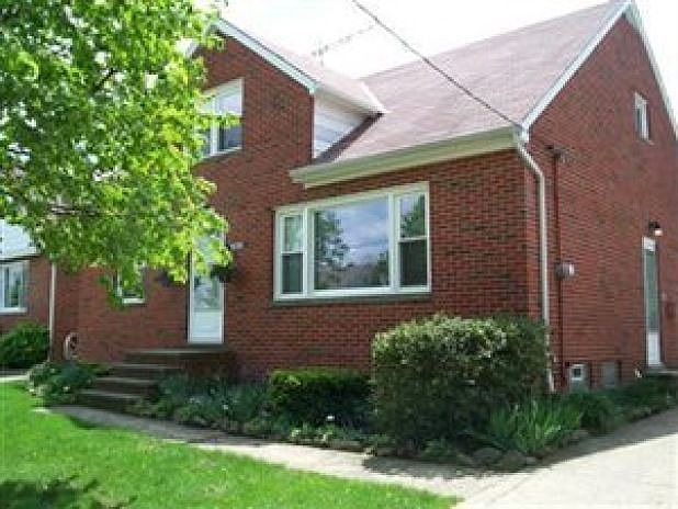 1st image of 18516 Muskoka Ave