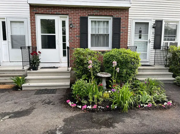 6 Baxter Woods Trl, Windham, ME 04062