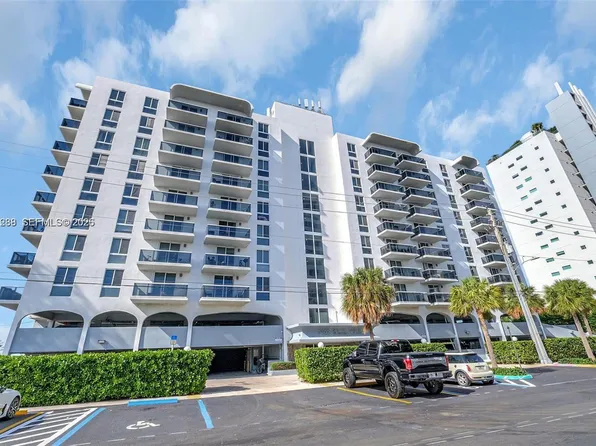 7928 West Dr, North Bay Village, FL