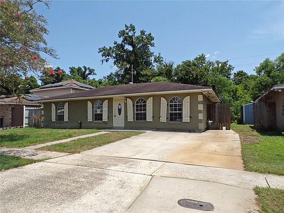 3rd image of 2605 Meadowlark Dr
