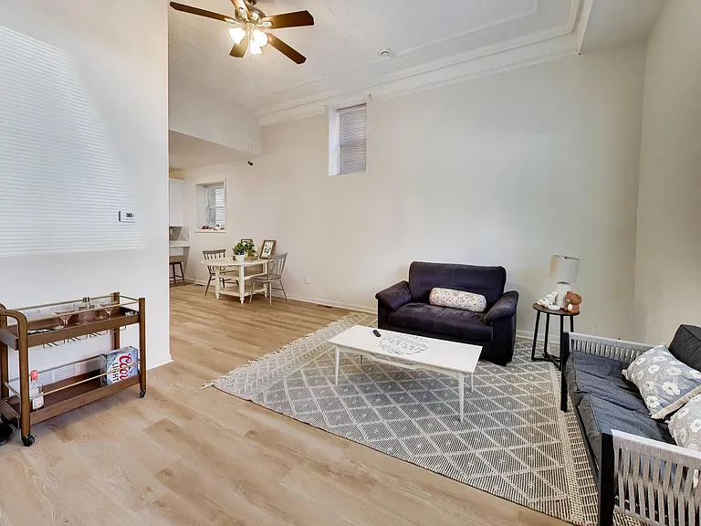 3151 N Southport Ave #1F — Photo 6