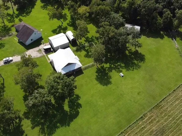 3063 County Road 580, West Columbia, TX 77486