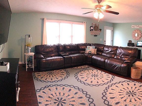 5th image of 1008 Home Place Ln