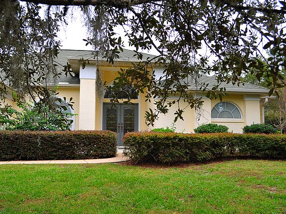3rd image of 4067 N Ringwood Cir