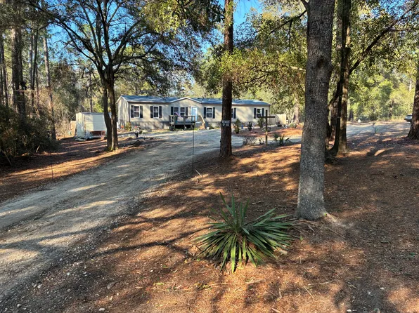 507 Stewart Dr, Defuniak Springs, FL 32433