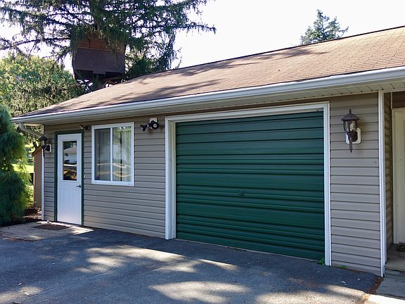 Garage and Commercial/Rental
