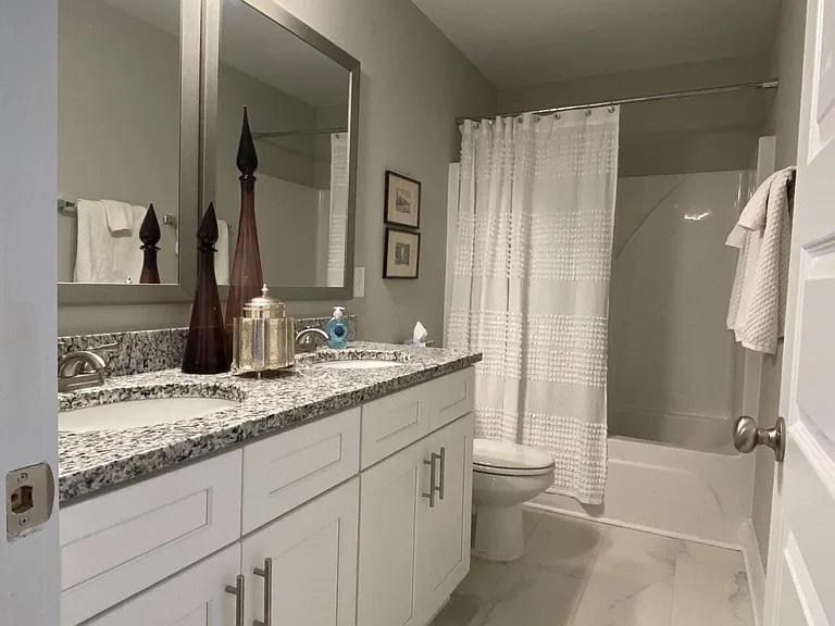 352 Davis St — Photo 7