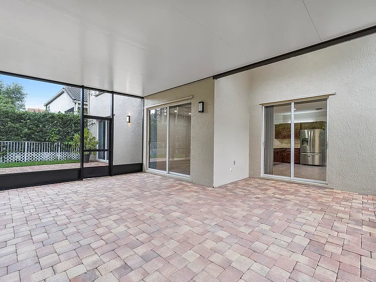 6364 NW 78th Dr — Photo 5