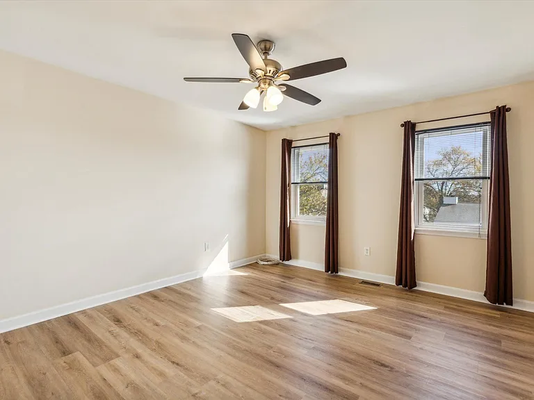 1112 Whitpain Hls — Photo 12