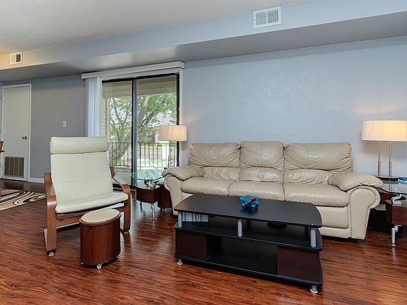 4th image of 3119 W Willow Knolls Dr #35B