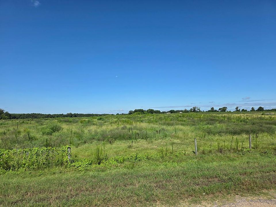 1st image of J Saunders Rd