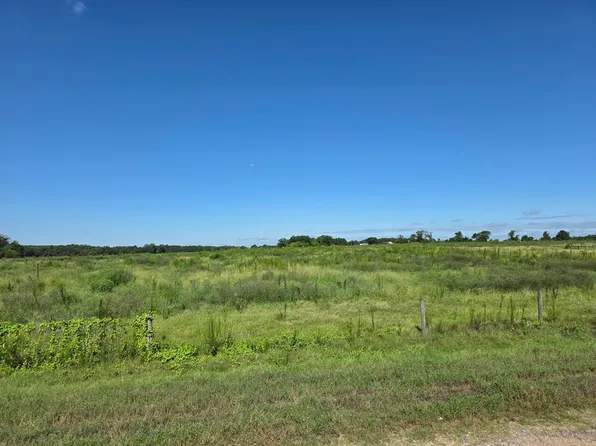 J Saunders Rd, Dothan, AL 36305