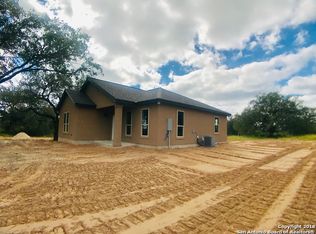 675 Garden Dr, Poteet, TX 78065