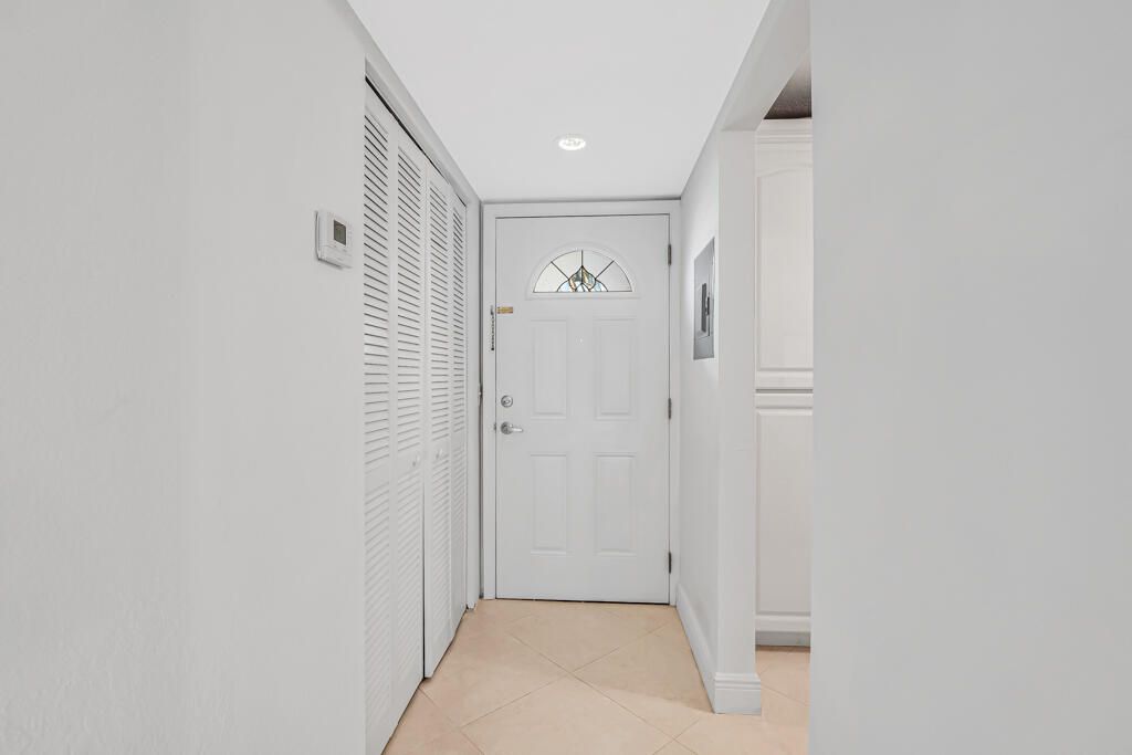 12013 Greenway Circle S #106, Royal Palm Beach, FL - View 4