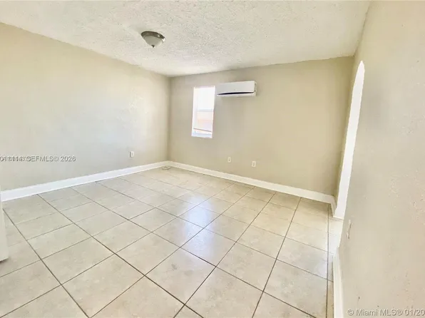 50 NW 79th St, Miami, FL