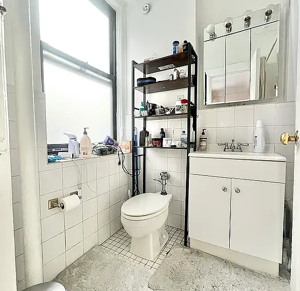105 W 55th St #4B — Photo 3