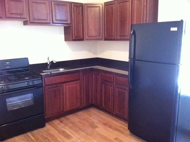 2nd image of 2053 N Lawndale Ave #2