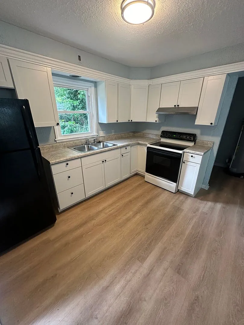 3 Bedroom 1 Bath Near Miami University — Photo 2