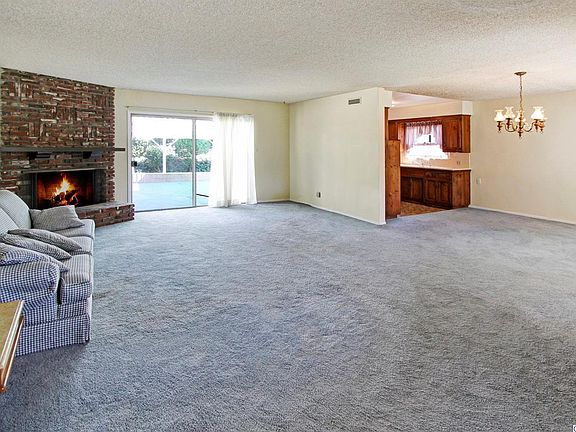 5th image of 3649 Fairesta St